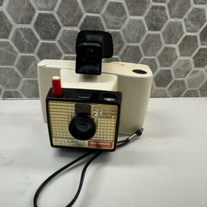 Vintage 1960s Polaroid Swinger Model 20 Instant Film Land Camera USA Wrist Strap